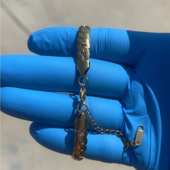 Gold Finish Bracelet - Picture 3 of 3